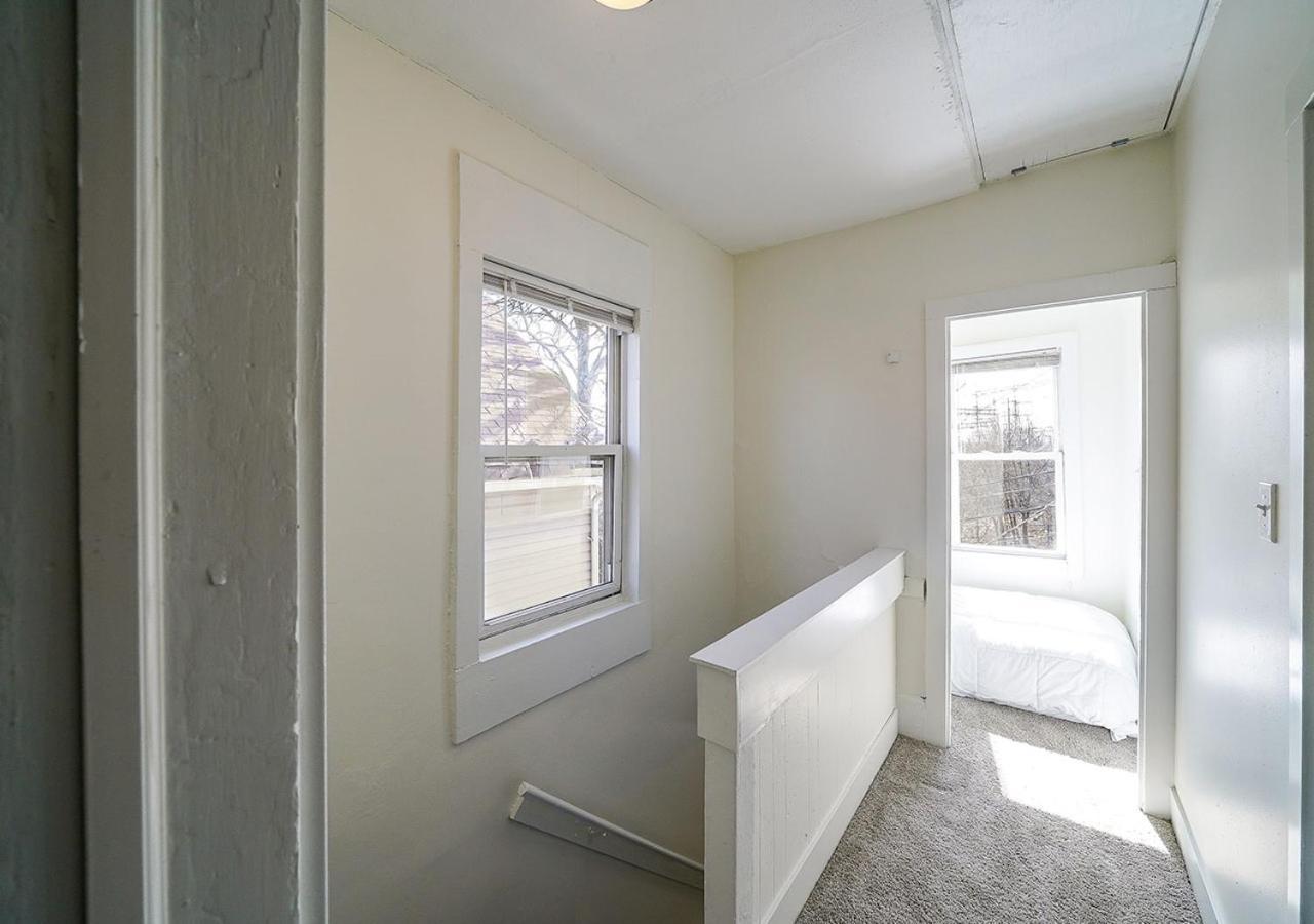 Villa Tremont! 7 Min To Downtown Cleveland Exterior foto